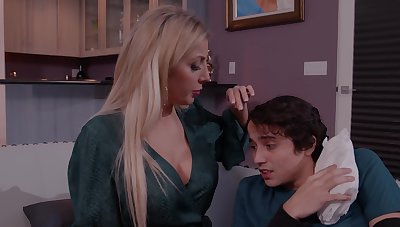 Son bonuses mommy the cock she always sought-after